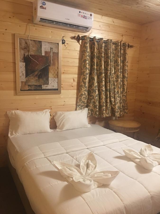 Tiara Fiesta Beach Cottages Morjim Buitenkant foto